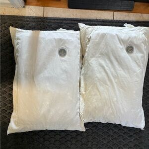 Medi Flow  Bedding Pillow Set